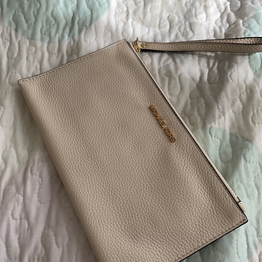 Women Michael kids wristlet
